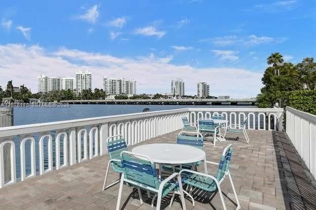 1455 N Treasure Dr # PH-H, North Bay Village, FL 33141 — zdjęcie 5