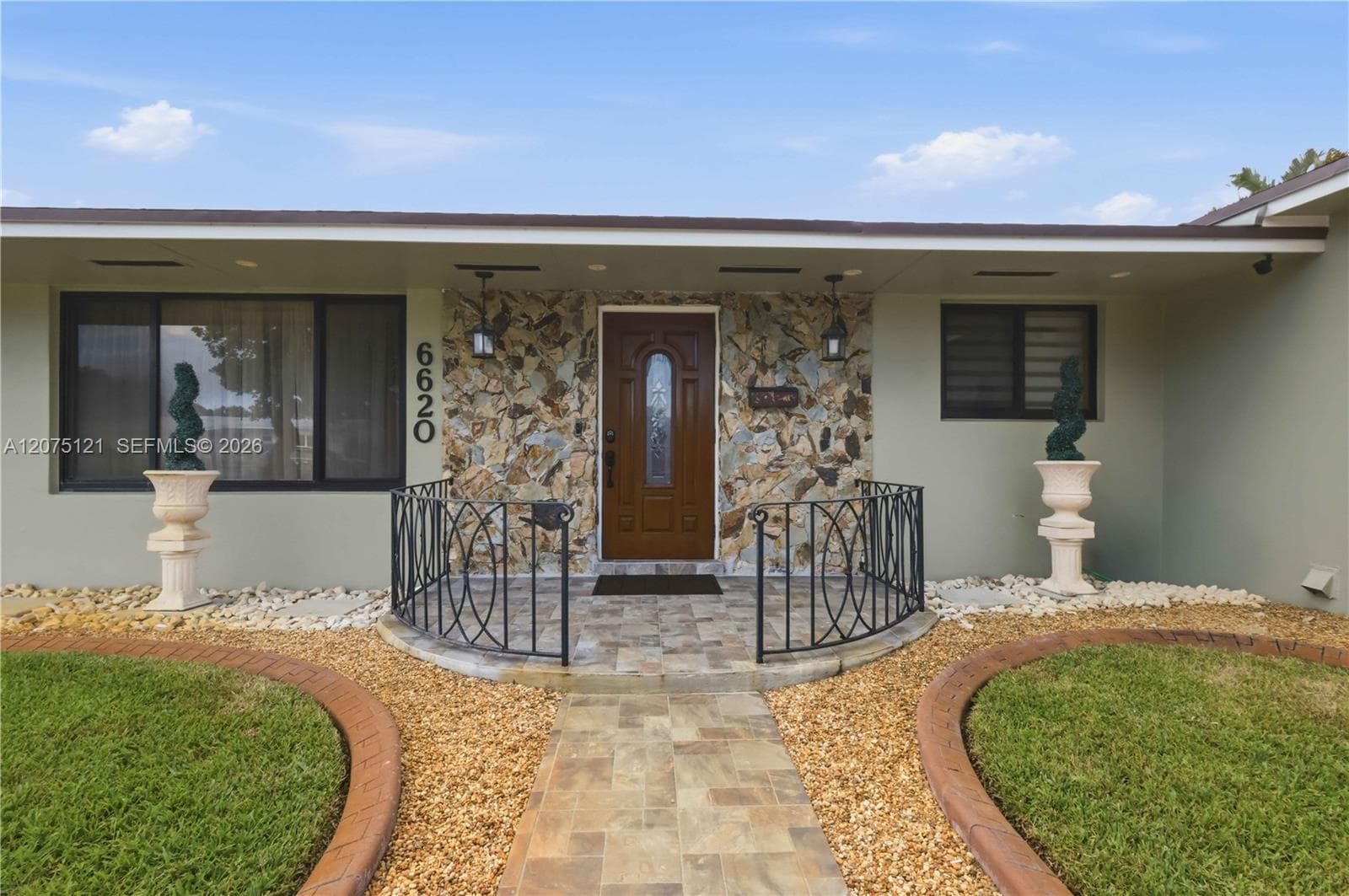 6620 SW 6th St, Pembroke Pines, FL 33023 — zdjęcie 3