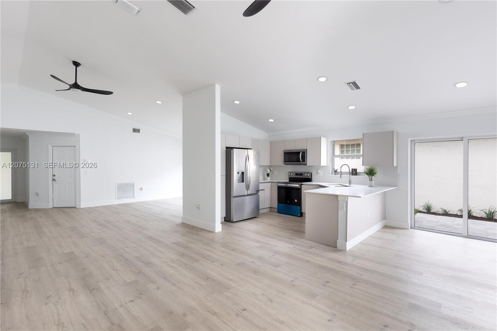 46 Gables Blvd, Weston, FL 33326 — zdjęcie 2