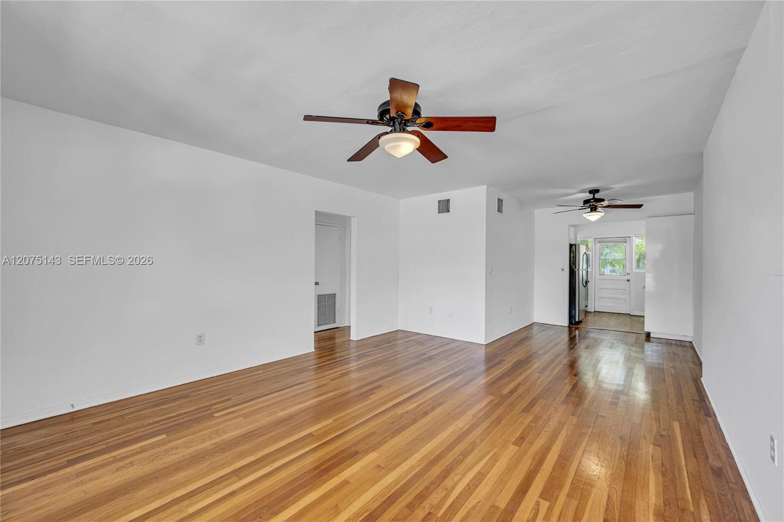 800 W 42nd St # 1B, Miami Beach, FL 33140 — zdjęcie 4