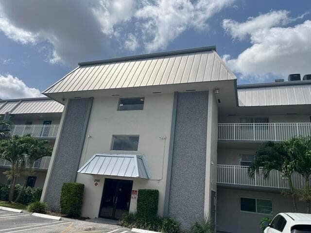 2960 RIVERSIDE Drive # 318-2, Coral Springs, FL 33065