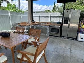 6174 W 14th Ct # 1, Hialeah, FL 33012 — zdjęcie 3