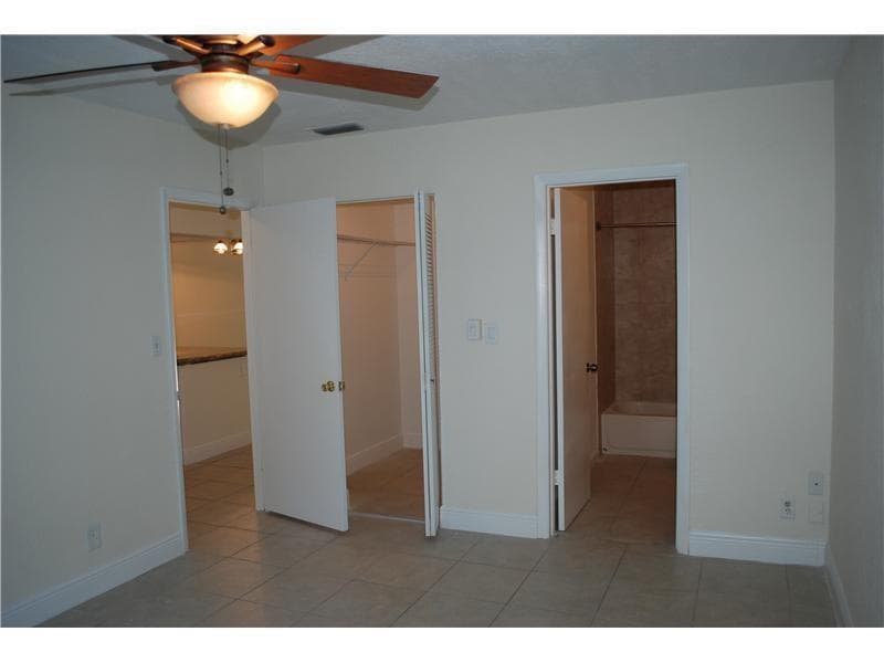 6557 NW 99th Avenue, Tamarac, FL 33321 — zdjęcie 4