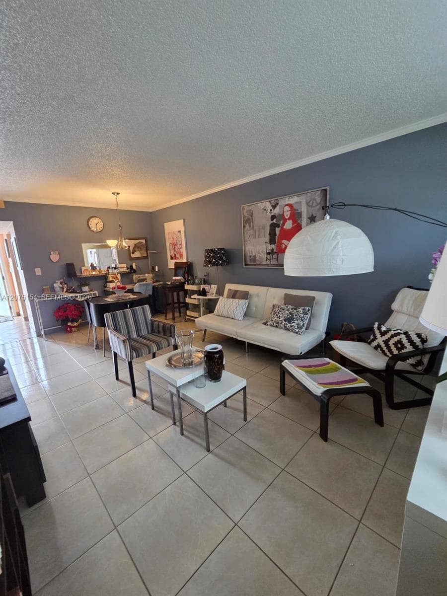 5181 W Oakland Park Blvd # 204, Lauderdale Lakes, FL 33313 — zdjęcie 2