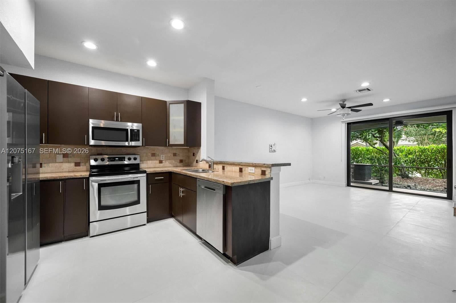 3810 Tree Top Dr, Weston, FL 33332 — zdjęcie 5