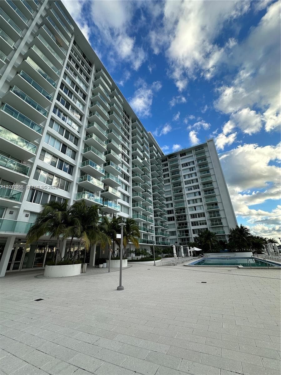 1000 West Ave # 215, Miami Beach, FL 33139