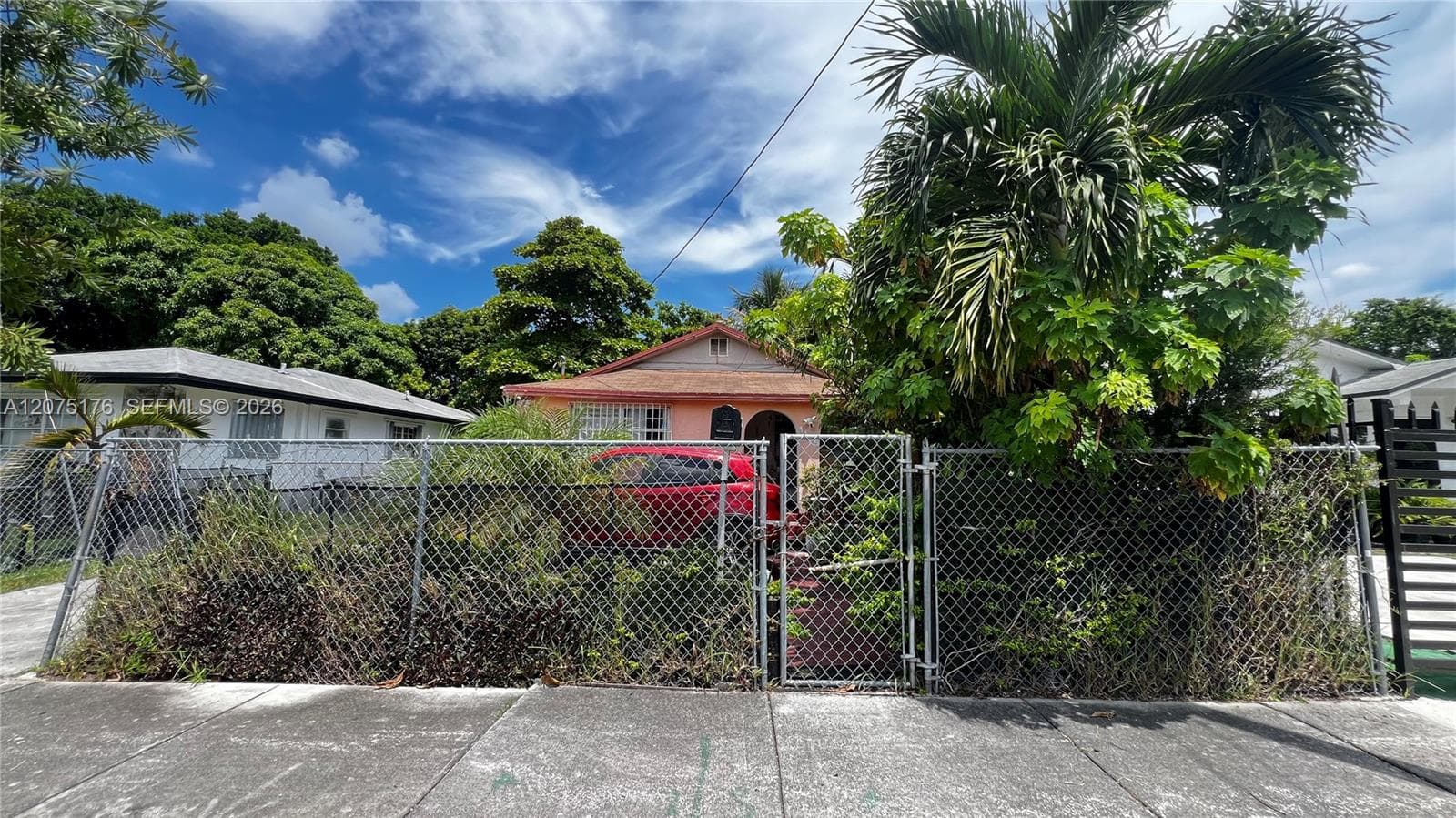 1135 NW 65th St, Miami, FL 33150 — zdjęcie 2