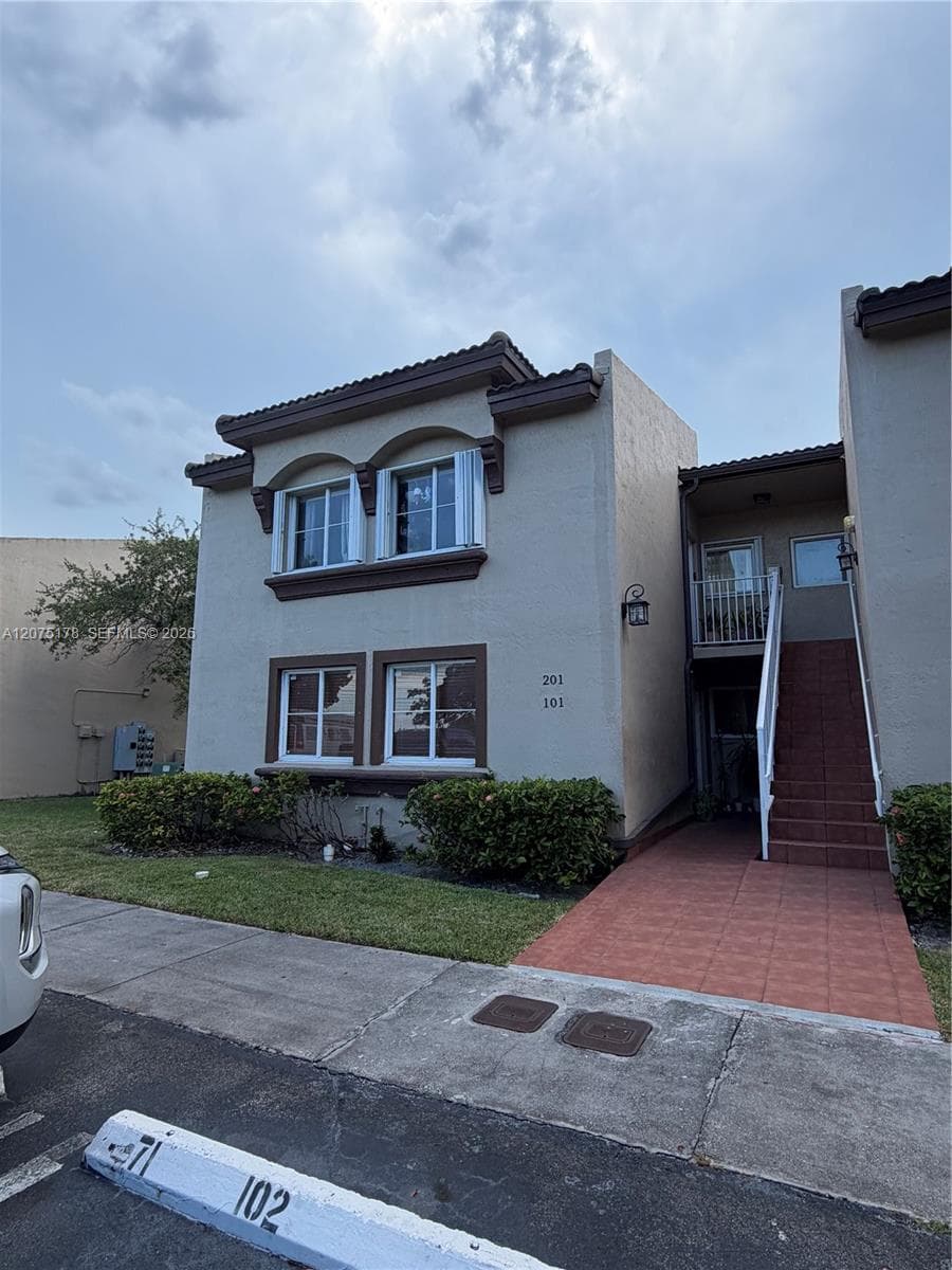 15771 SW 137th Ave # 201, Miami, FL 33177