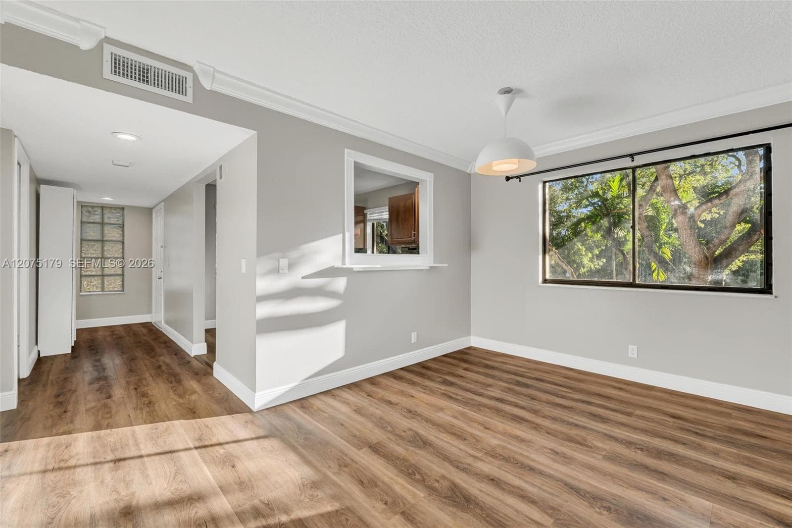 402 Lakeview Dr # 201, Weston, FL 33326 — zdjęcie 2