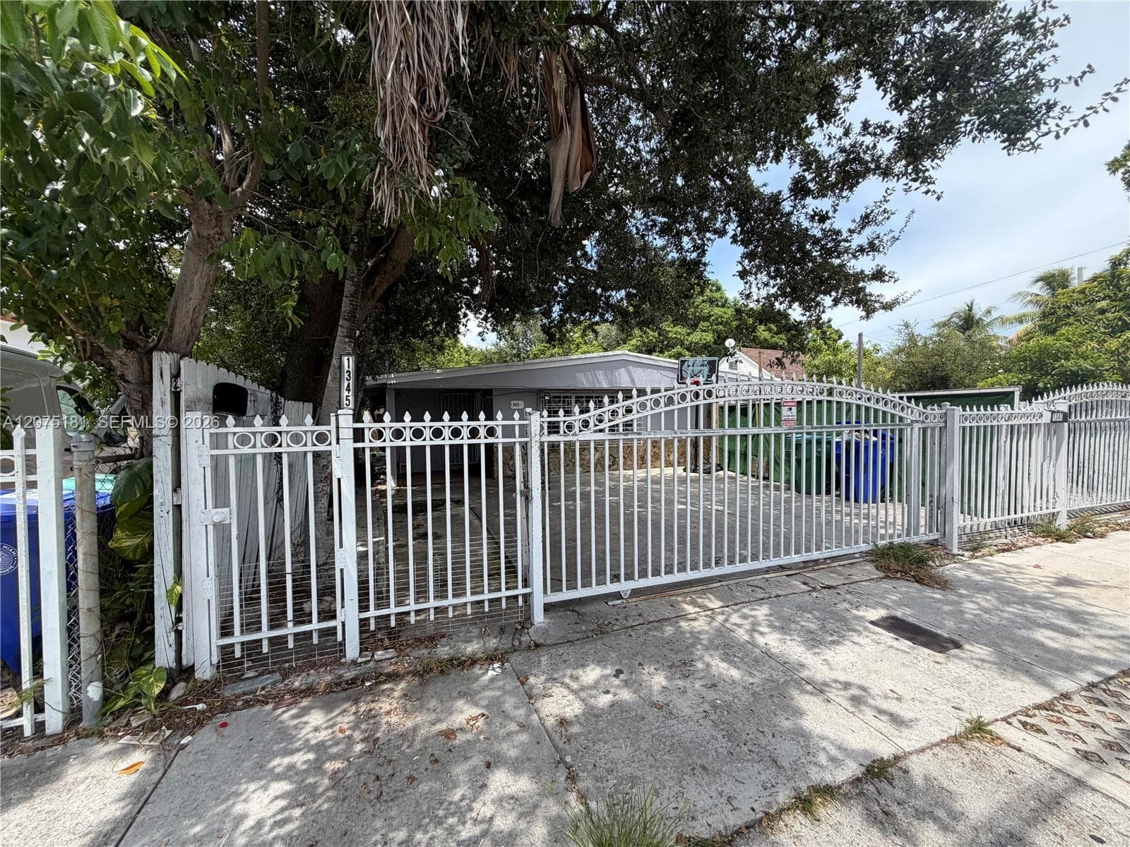 1345 NW 25th St, Miami, FL 33142 — zdjęcie 4