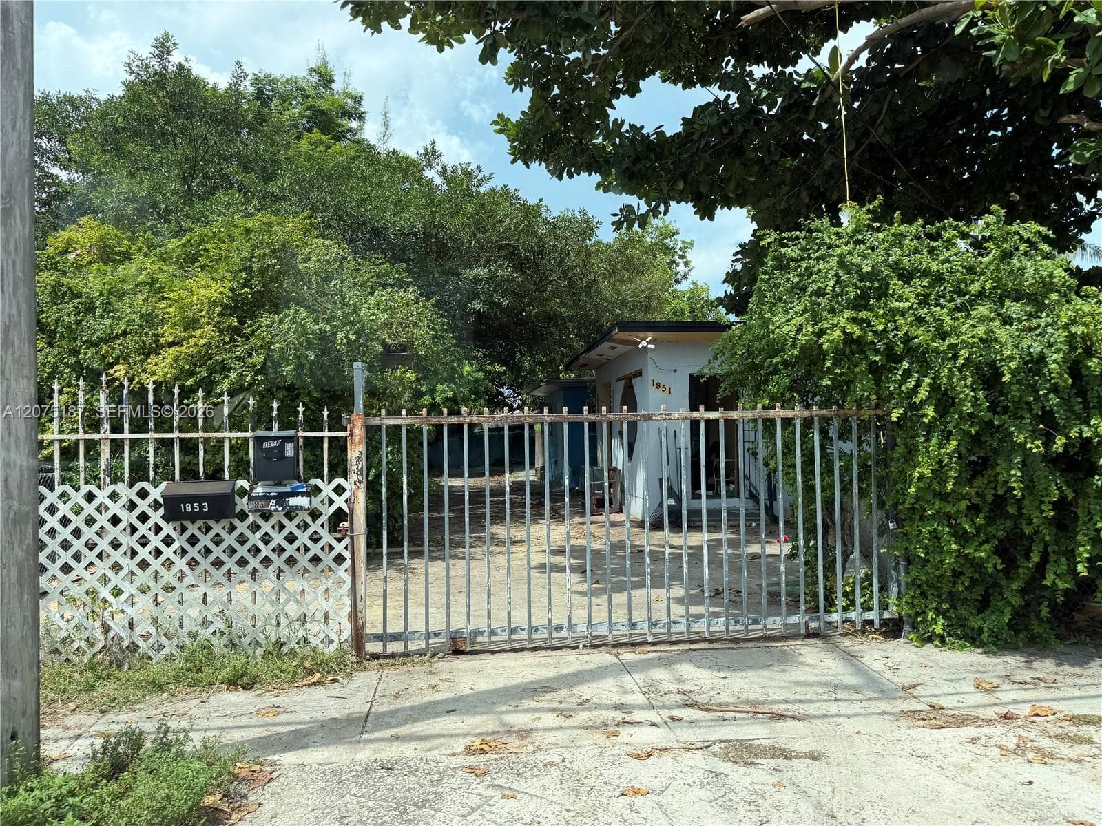 1851 NW 34th St, Miami, FL 33142 — zdjęcie 2