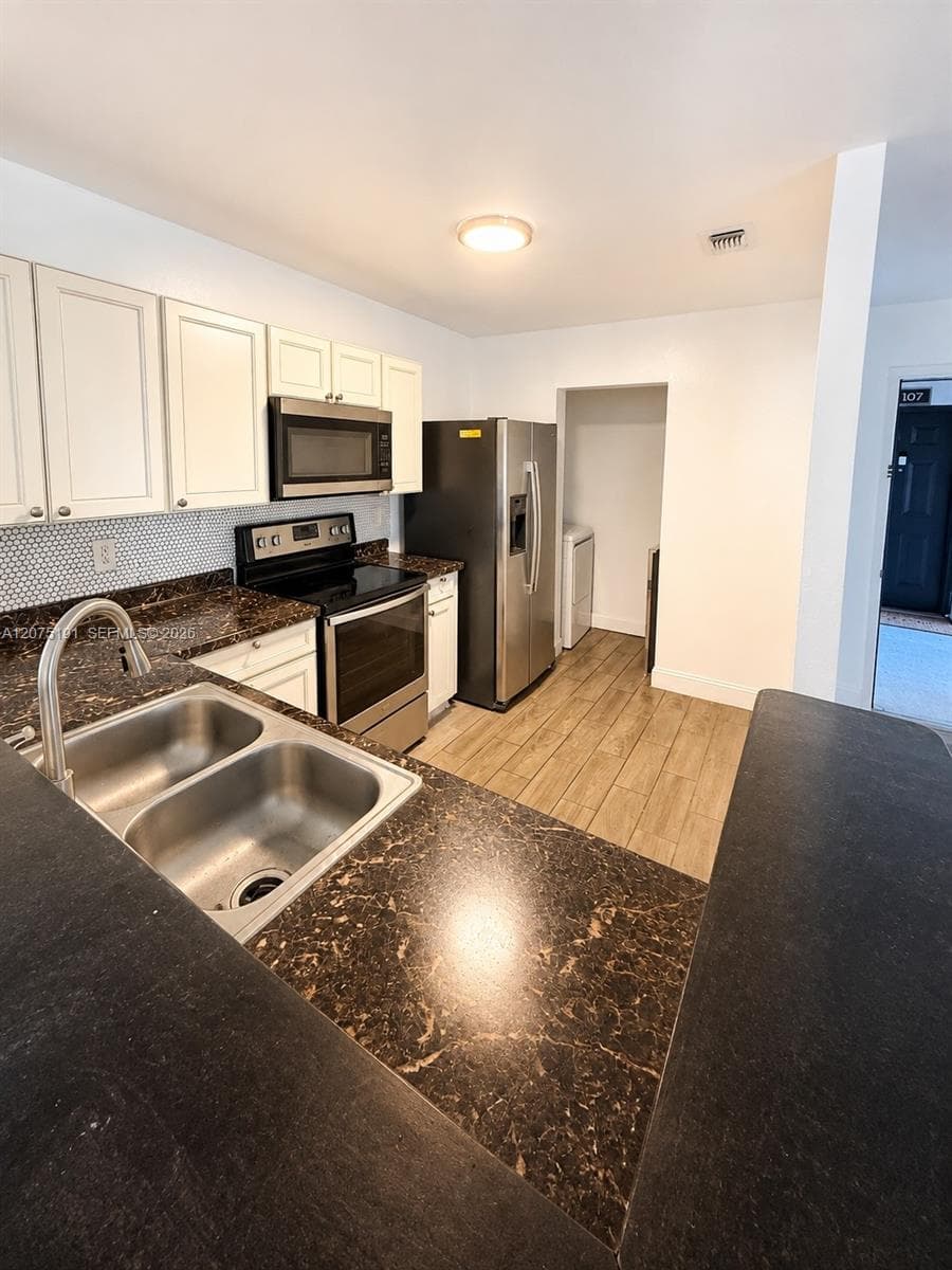 11241 W Atlantic Blvd # 108, Coral Springs, FL 33071