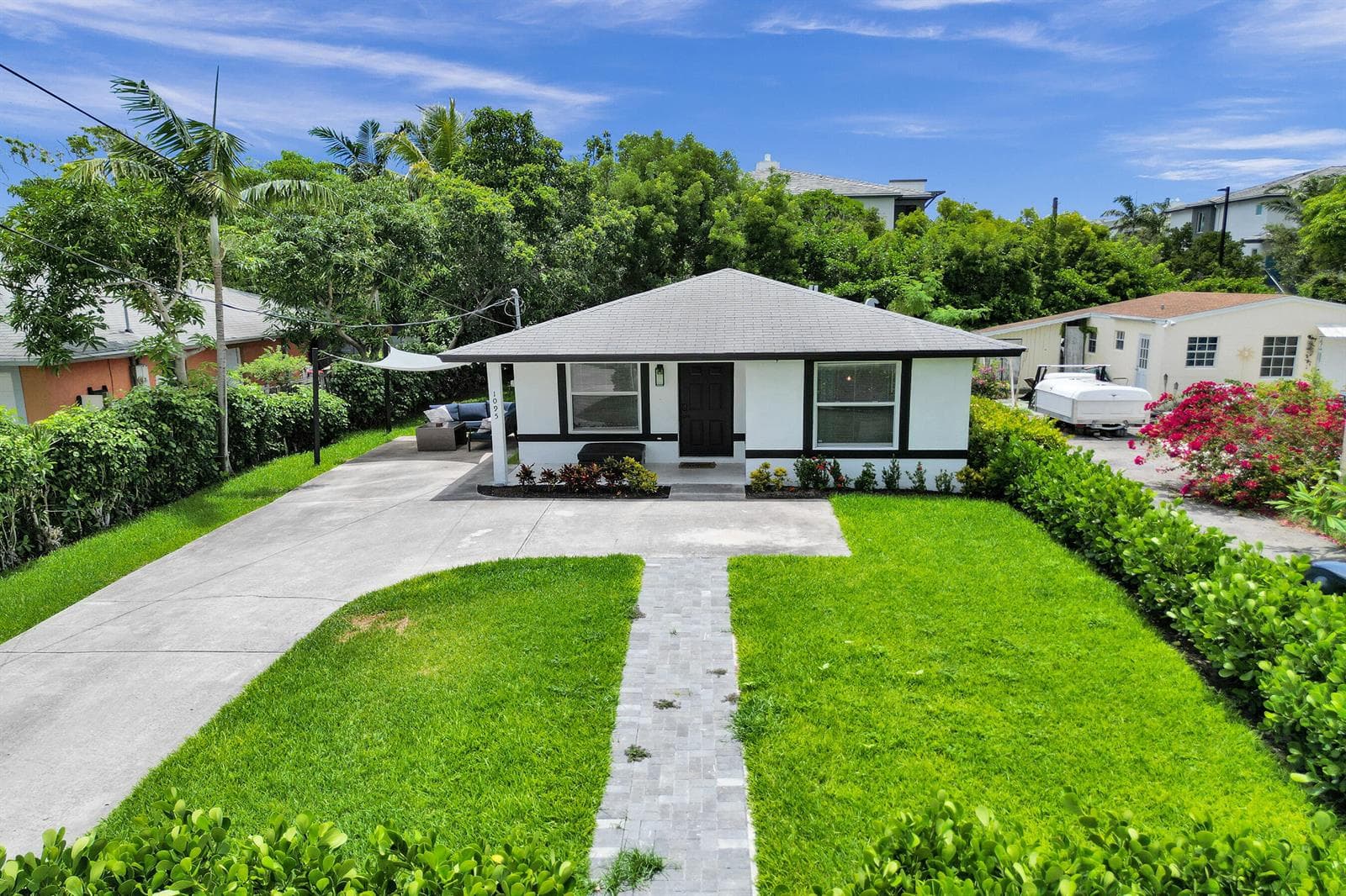 1095 MIAMI Boulevard, Delray Beach, FL 33483