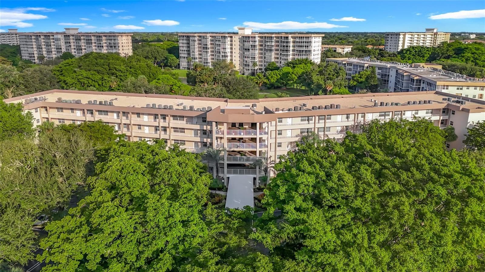 545 Oaks Lane # 410, Pompano Beach, FL 33069 — zdjęcie 2