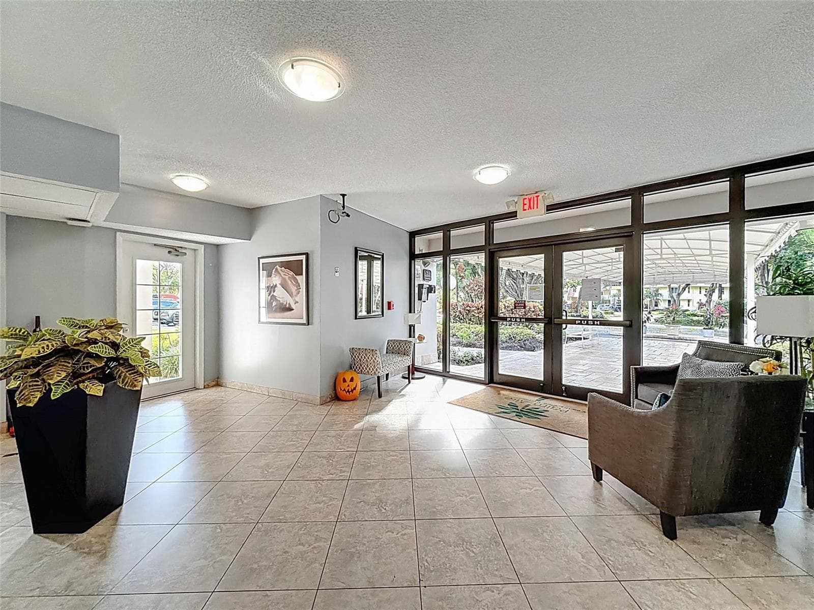 545 Oaks Lane # 410, Pompano Beach, FL 33069 — zdjęcie 3