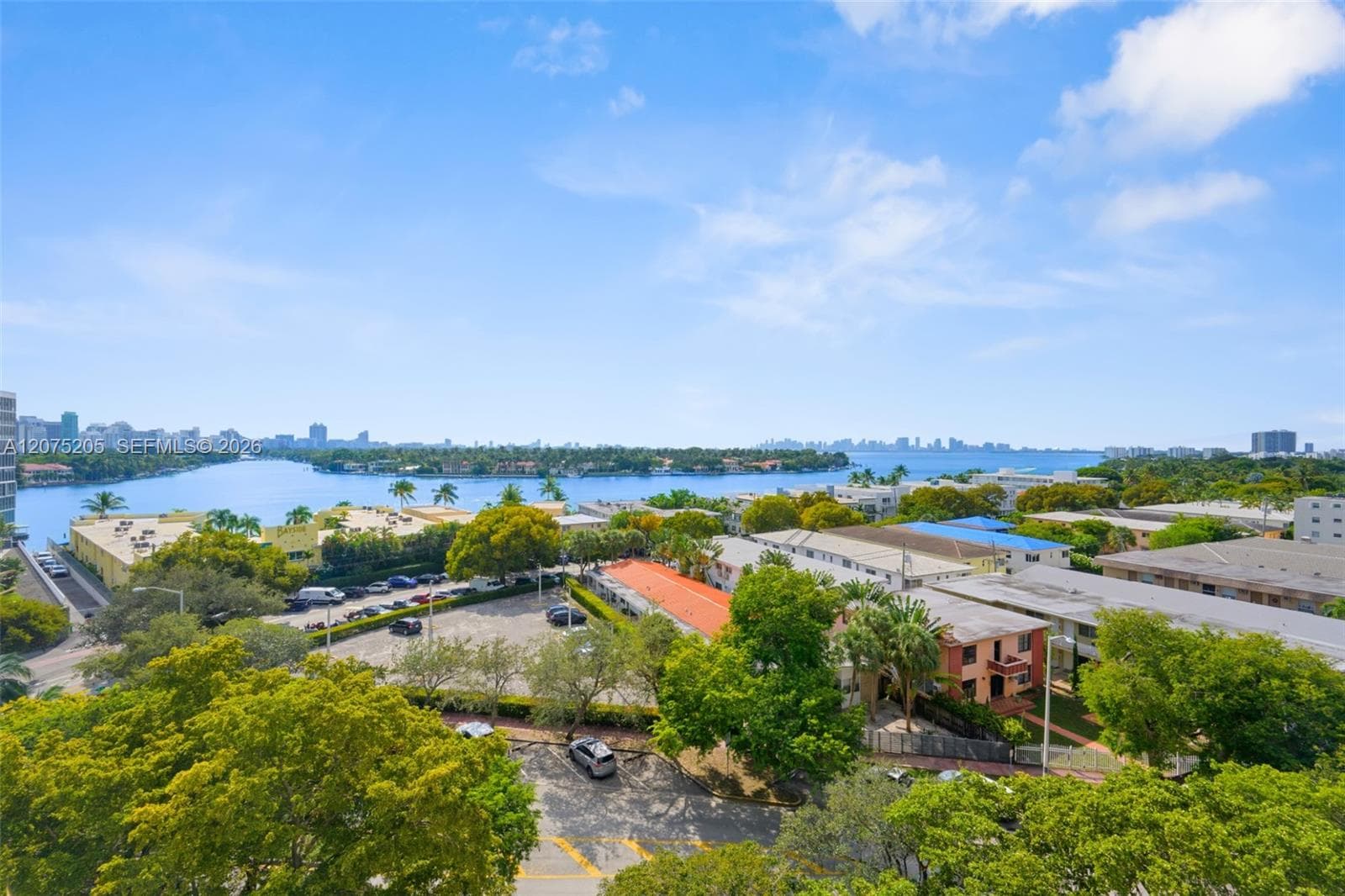 6900 Bay Dr # 8A, Miami Beach, FL 33141 — zdjęcie 2