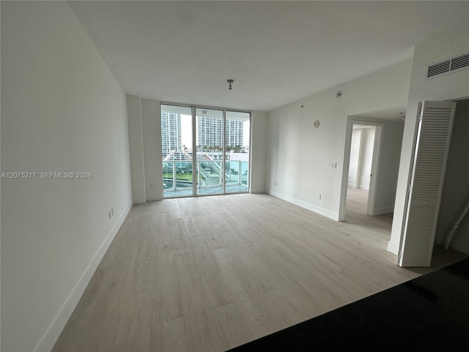 31 SE 5th St # 1007, Miami, FL 33131 — zdjęcie 5