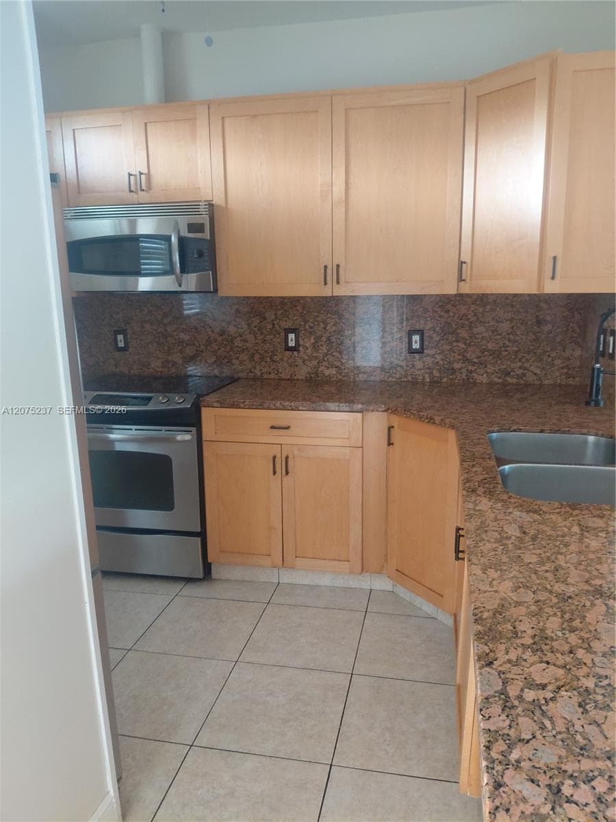 5495 NW 10th Ct # 304, Plantation, FL 33313 — zdjęcie 2