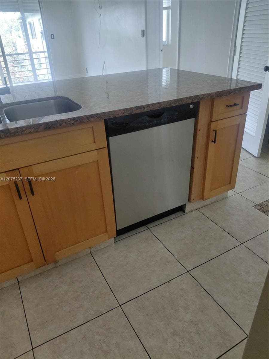 5495 NW 10th Ct # 304, Plantation, FL 33313 — zdjęcie 3
