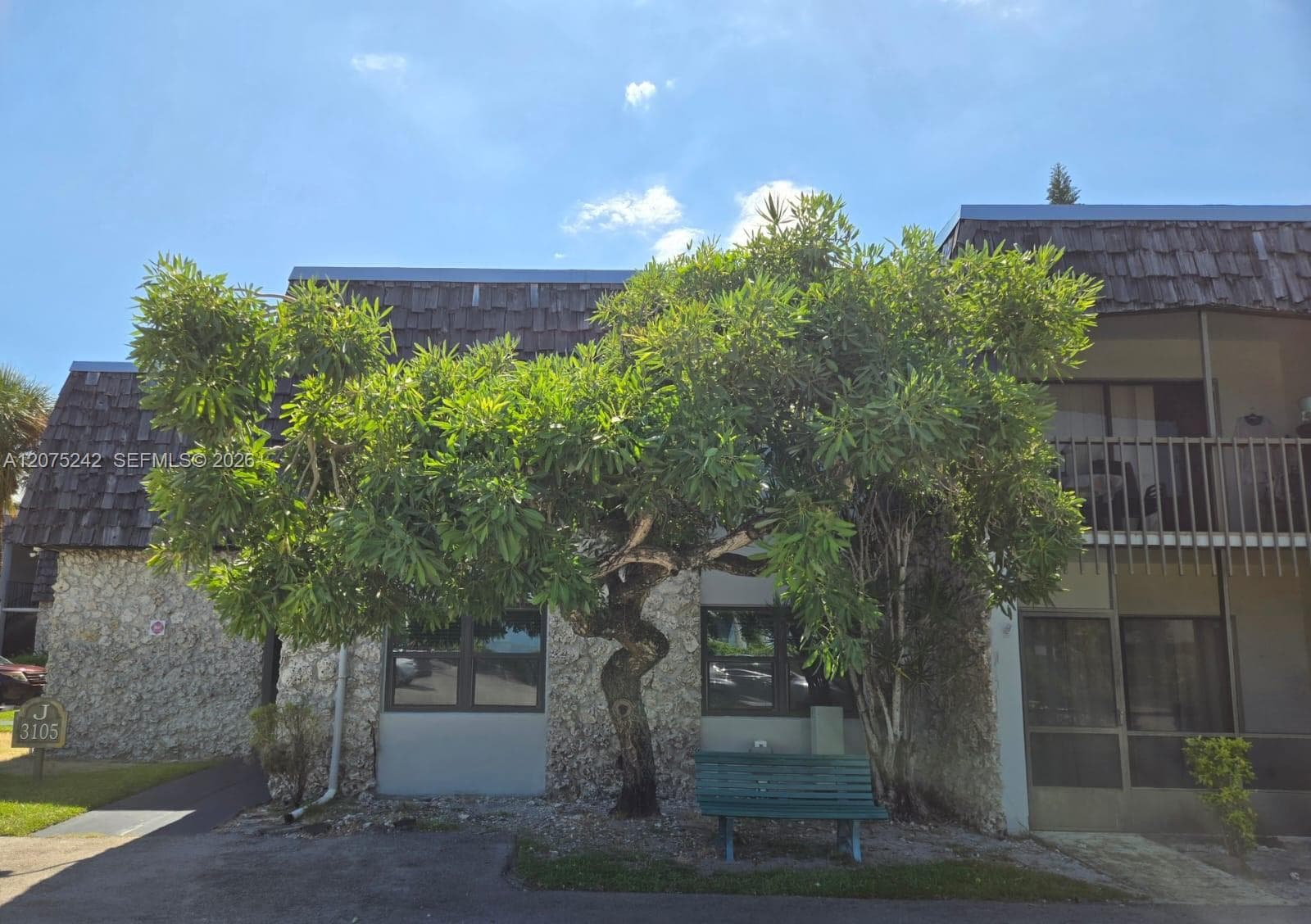 3105 Oakland Shores Dr # J101, Oakland Park, FL 33309
