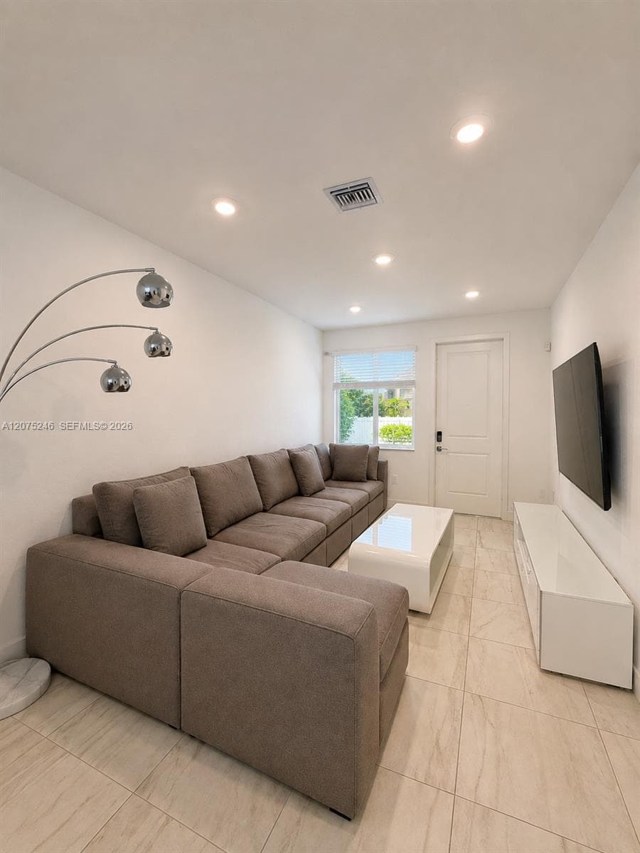 181 SW 170th Ave, Pembroke Pines, FL 33027 — zdjęcie 2