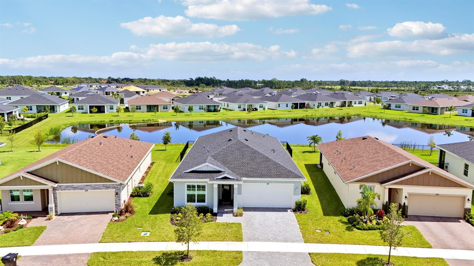 1113 SE CROSSWOOD Way, Port St. Lucie, FL 34984 — zdjęcie 2