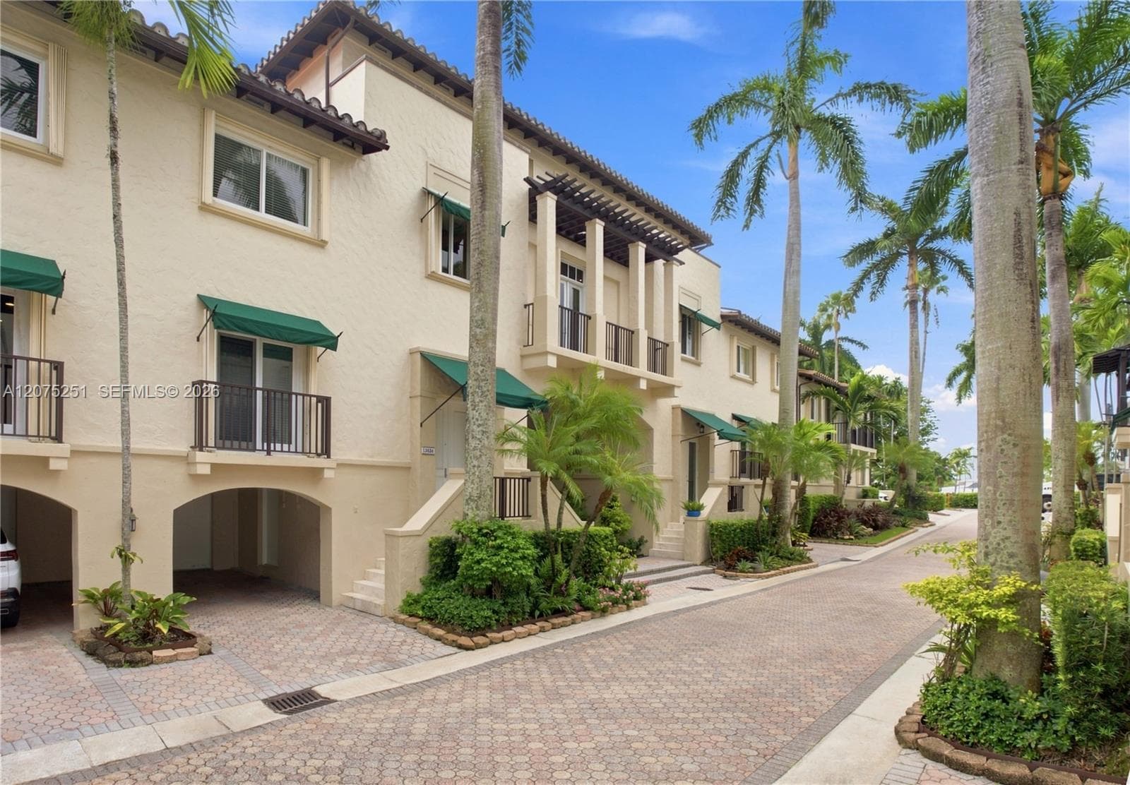 13626 Deering Bay Dr, Coral Gables, FL 33158 — zdjęcie 5