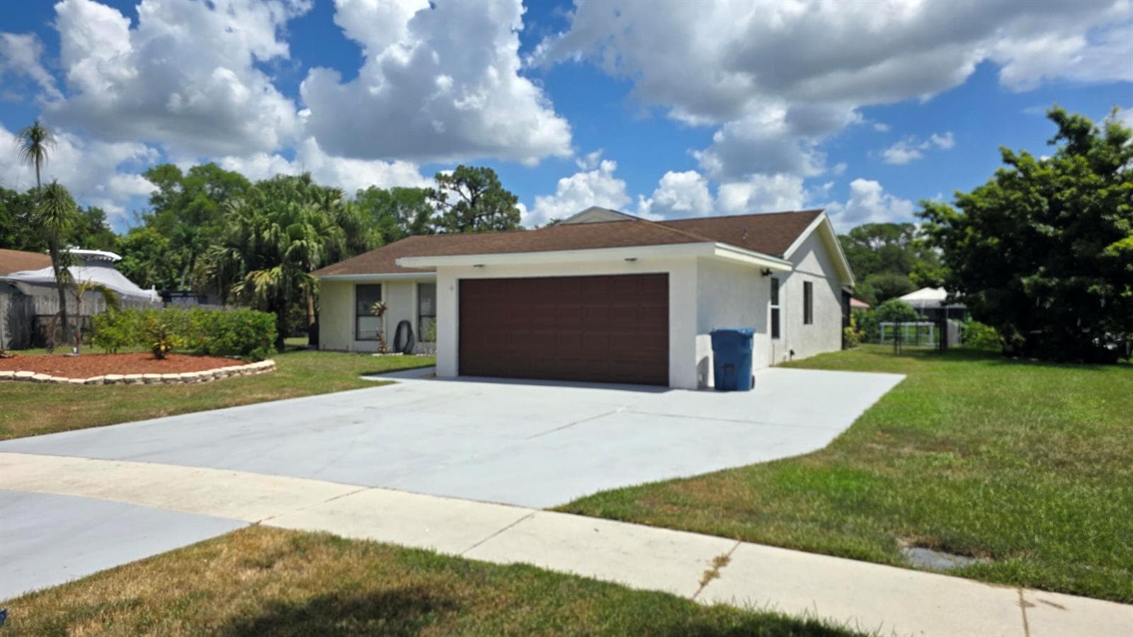 118 CAMBRIDGE Lane, Royal Palm Beach, FL 33411 — zdjęcie 2
