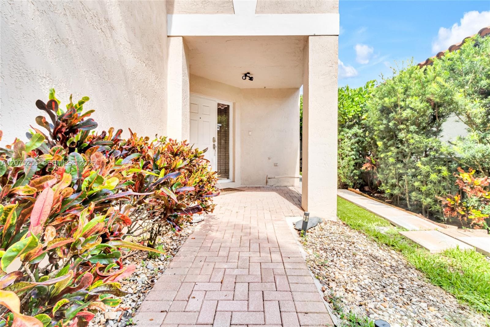 3884 NW 63rd Ter, Coral Springs, FL 33067 — zdjęcie 2