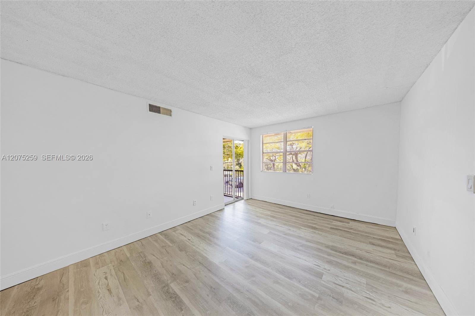 1237 SW 46th Ave # 806, Pompano Beach, FL 33069 — zdjęcie 2