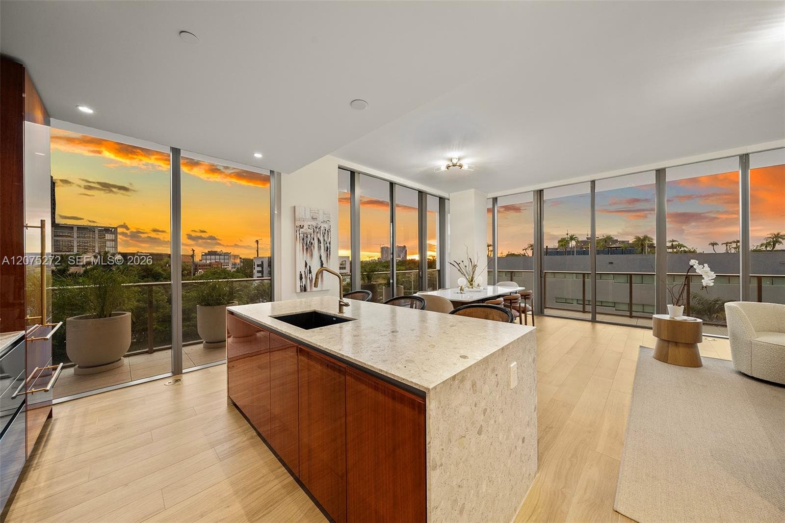 2678 Tigertail Ave # 401, Miami, FL 33133 — zdjęcie 3
