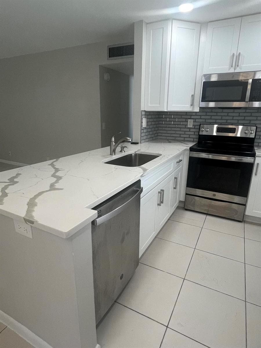93 Normandy B, Delray Beach, FL 33484 — zdjęcie 5
