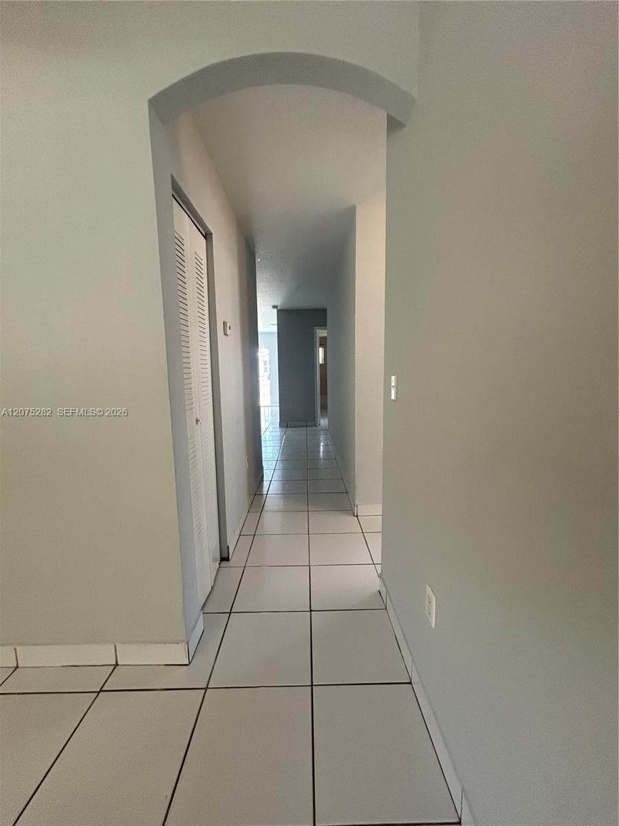 2421 NW 99th Ter # 2, Miami, FL 33147 — zdjęcie 5