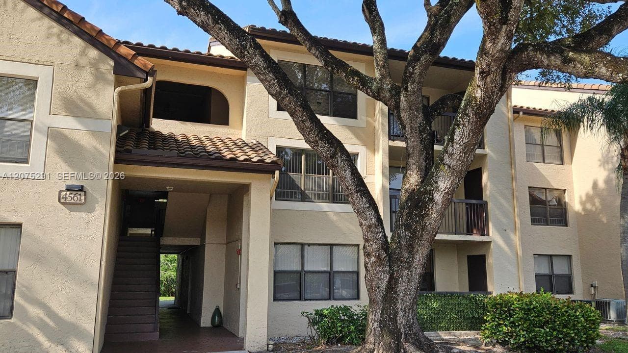 4561 W Mcnab Rd # 13, Pompano Beach, FL 33069