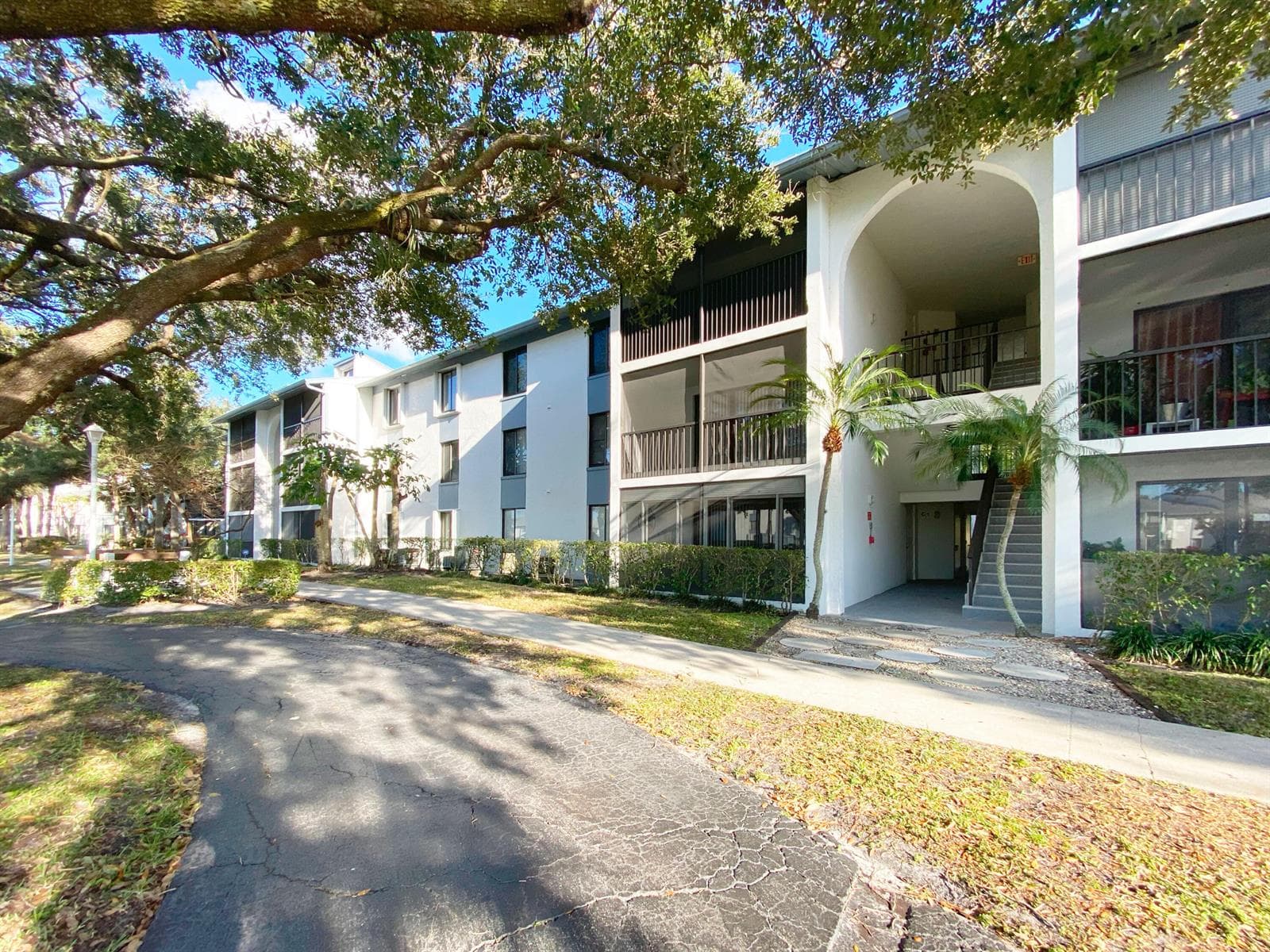 1015 GREEN PINE Boulevard # C2, West Palm Beach, FL 33409