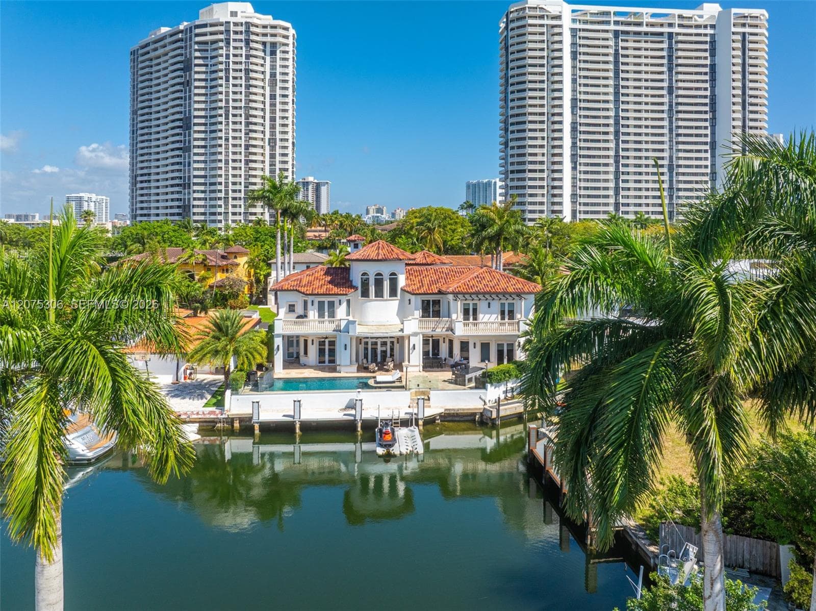 3442 NE 171st St, North Miami Beach, FL 33160 — zdjęcie 4