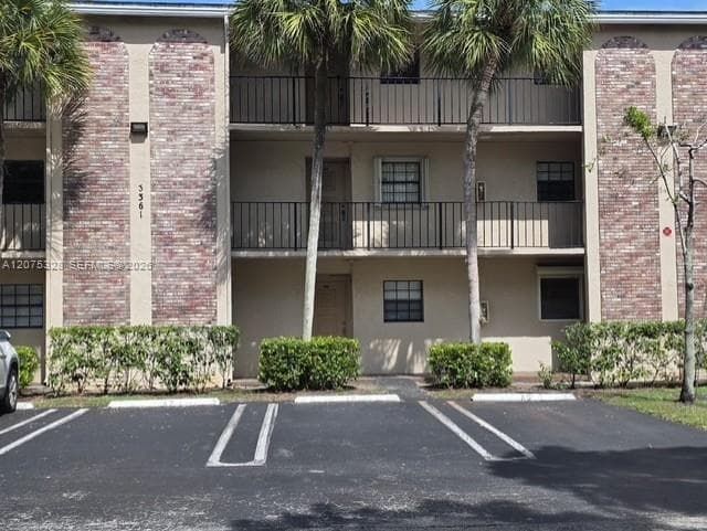 3361 NW 85th Ave # 305, Coral Springs, FL 33065