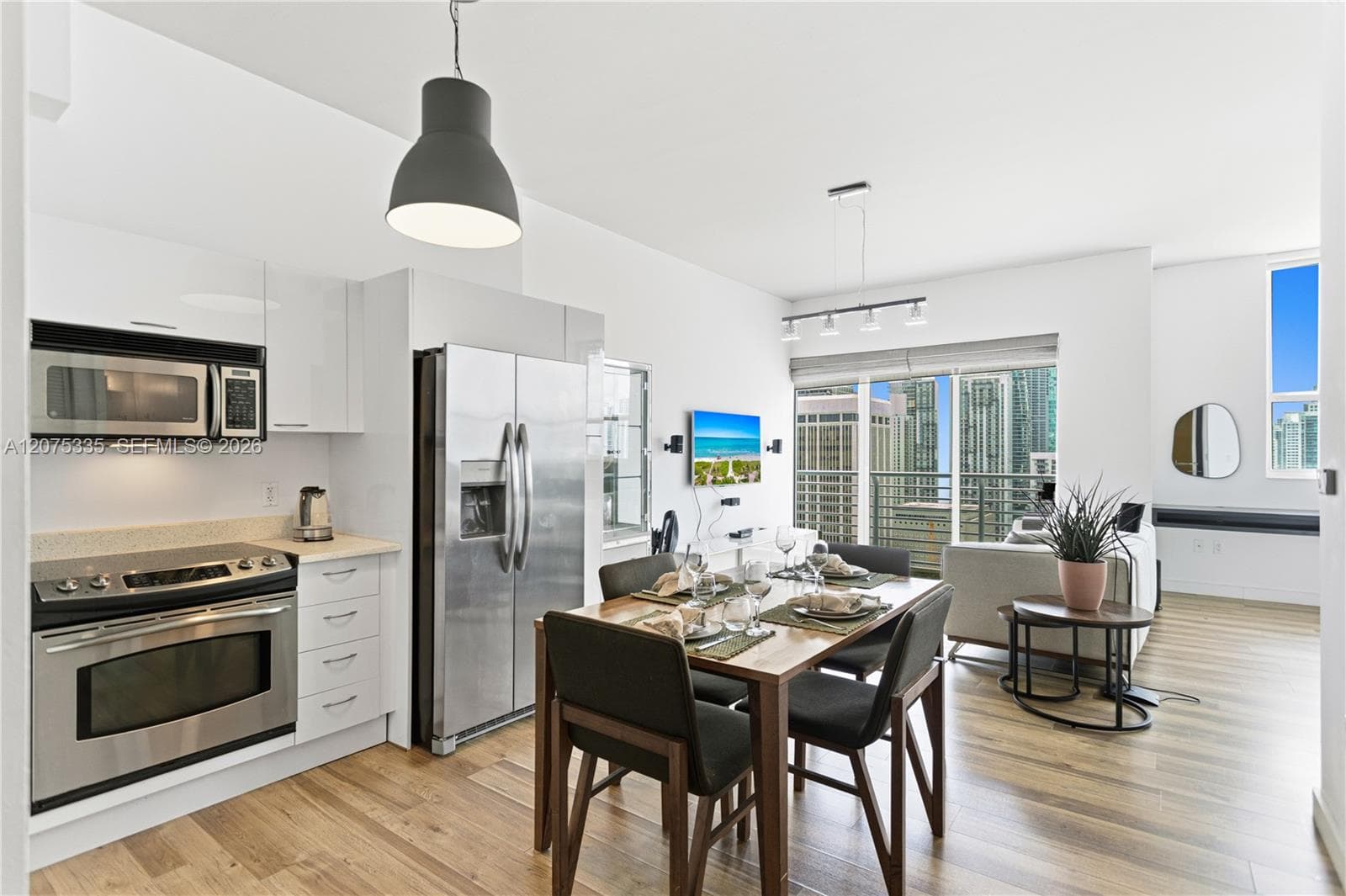 133 NE 2nd Ave # 2904, Miami, FL 33132