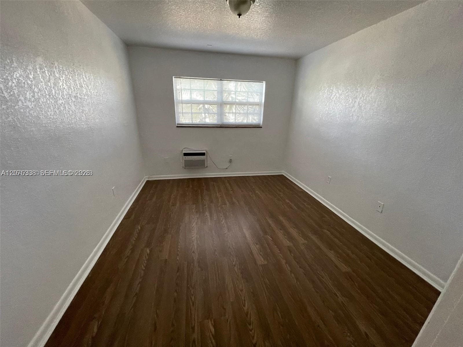 1471 NE 170th St # 224A, North Miami Beach, FL 33162 — zdjęcie 5