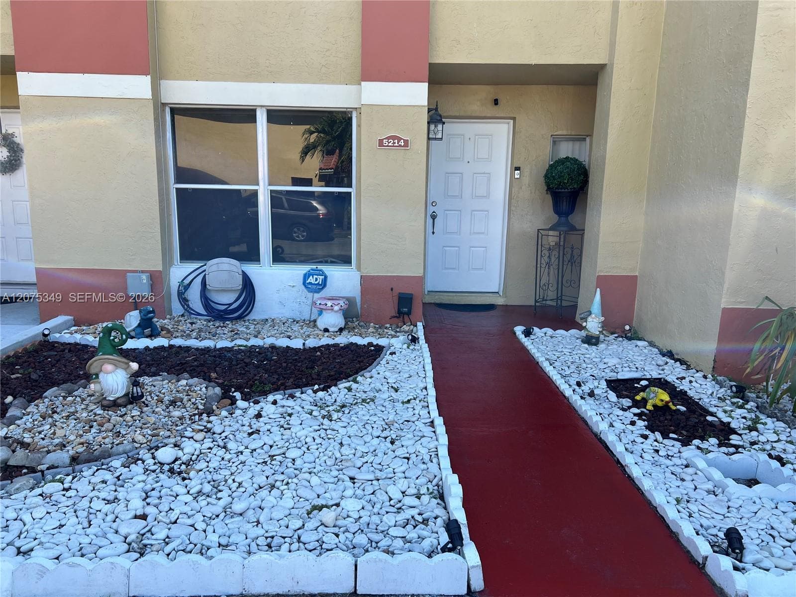 5214 NW 190th St, Miami Gardens, FL 33055 — zdjęcie 2
