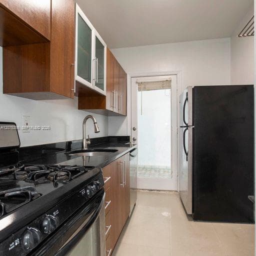 320 85th St # 8, Miami Beach, FL 33141 — zdjęcie 2