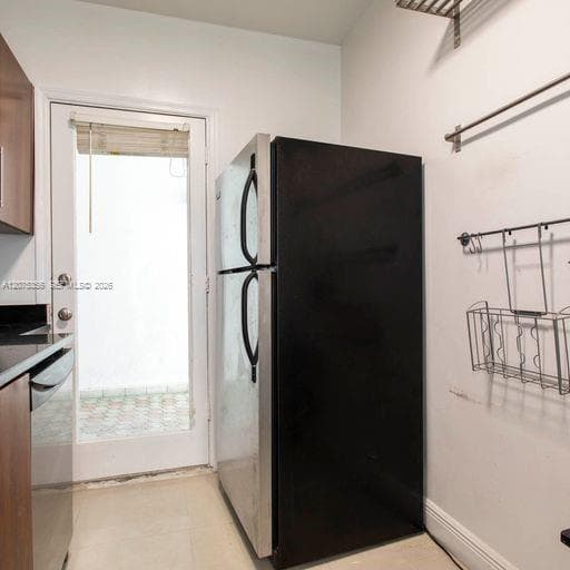 320 85th St # 8, Miami Beach, FL 33141 — zdjęcie 3