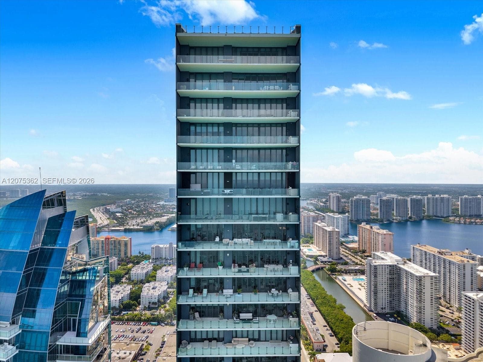 17141 Collins Ave # 4201, Sunny Isles Beach, FL 33160 — zdjęcie 4