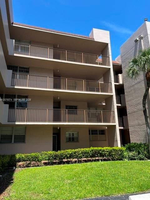 1811 Sabal Palm Dr # 204, Davie, FL 33324