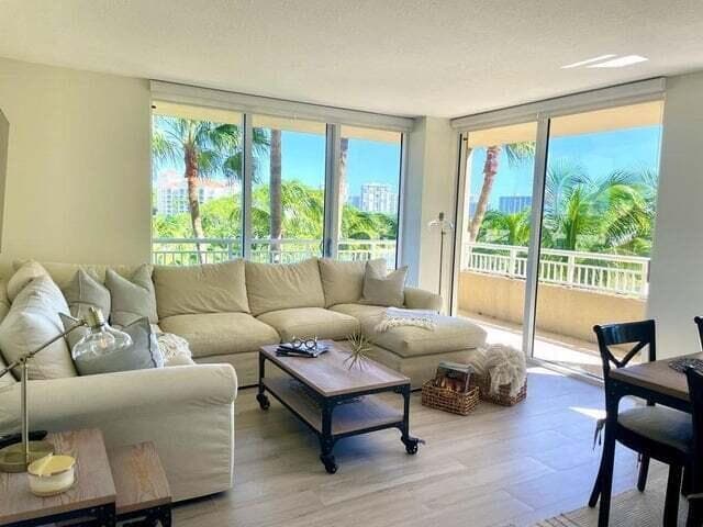 19501 W Country Club Drive # 414, Aventura, FL 33180