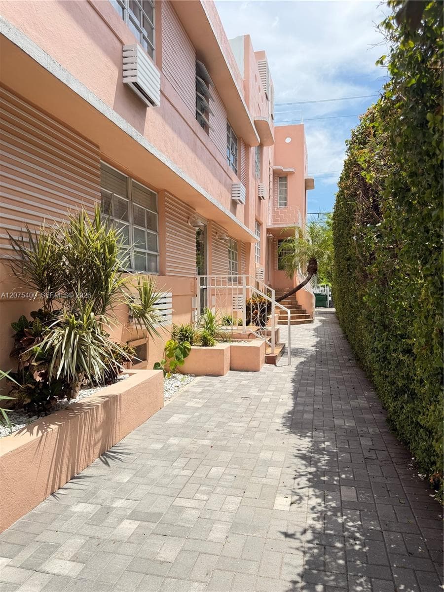 1227 Euclid Ave # 7, Miami Beach, FL 33139 — zdjęcie 2