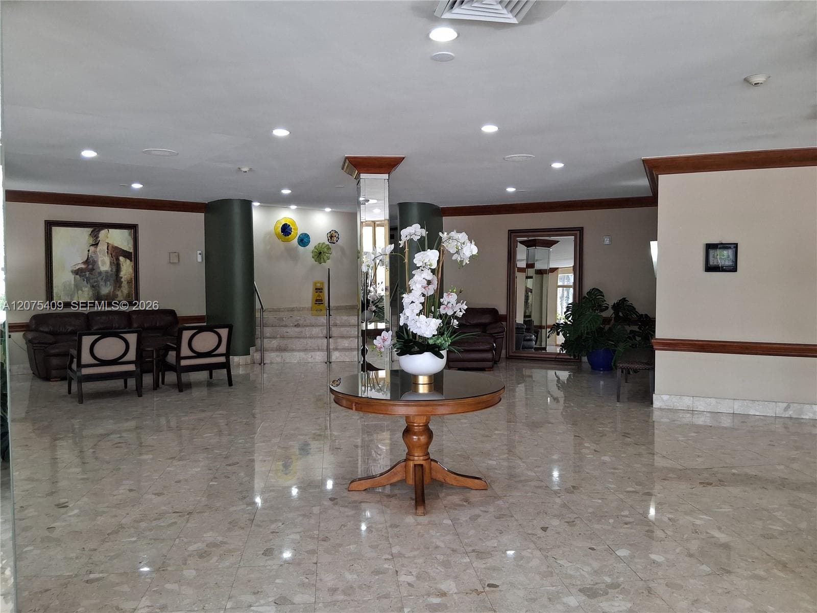 100 Golden Isles Dr # 206, Hallandale Beach, FL 33009 — zdjęcie 5