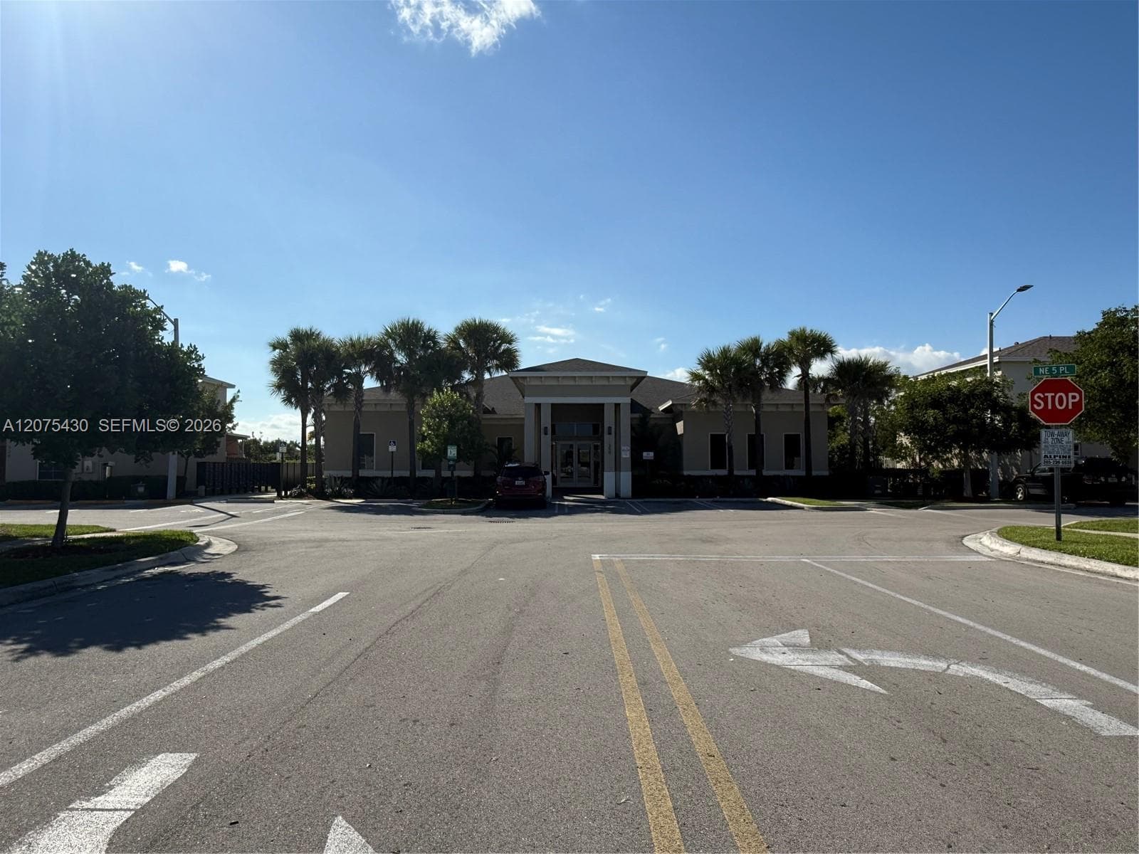 488 NE 5th Ter, Florida City, FL 33034 — zdjęcie 2