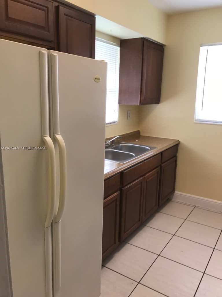 807 SW 5th Ct # back, Hallandale Beach, FL 33009 — zdjęcie 2