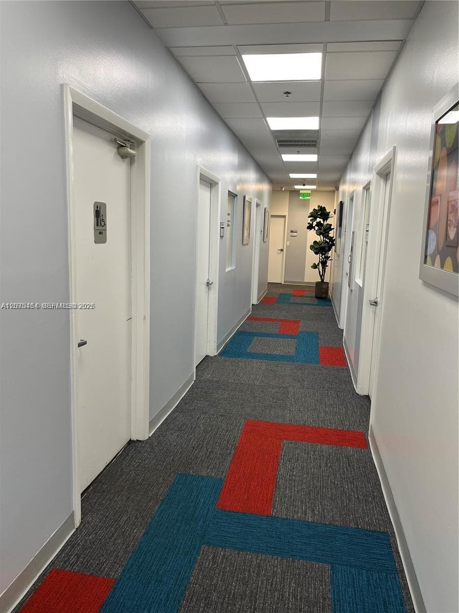 18191 NW 68th Ave # 212, Miami, FL 33015 — zdjęcie 4
